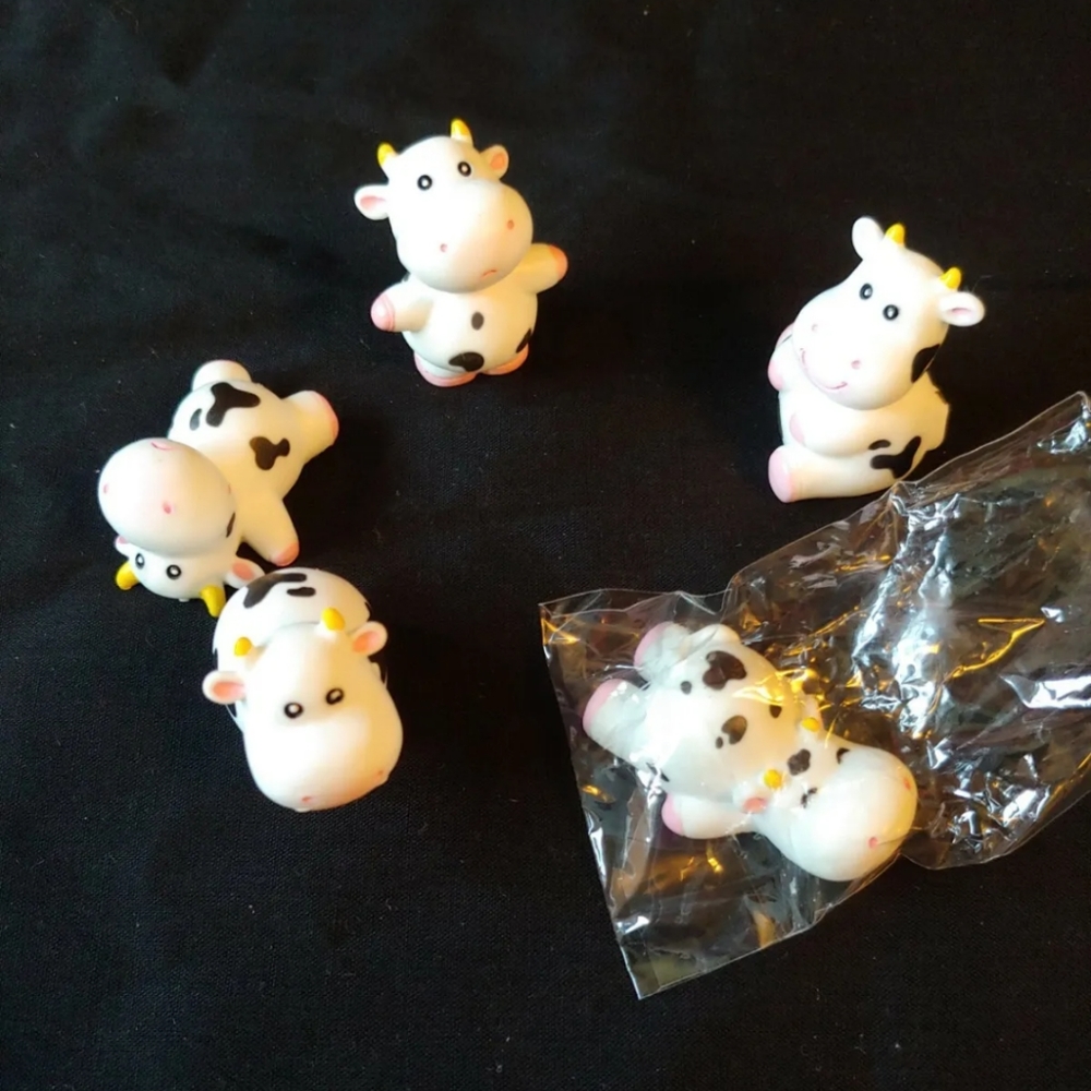 Kekafu Mini Cow Animals Micro Garden Ornament Toys Lot Of 5, Farm, Decorations